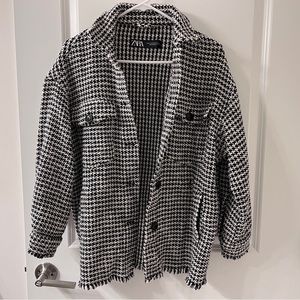 Zara hound black and white Shacket (jacket) Oversized